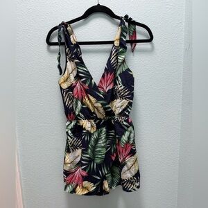 Superdown Tropical Leaf Print Romper size XS NWT